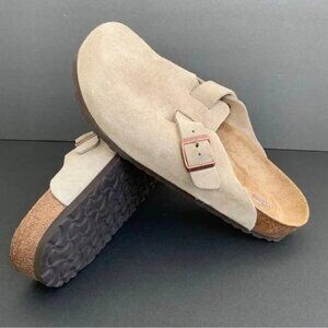 NWT BIRKENSTOCK Womens Soft Footbed tan Clogs Size 38